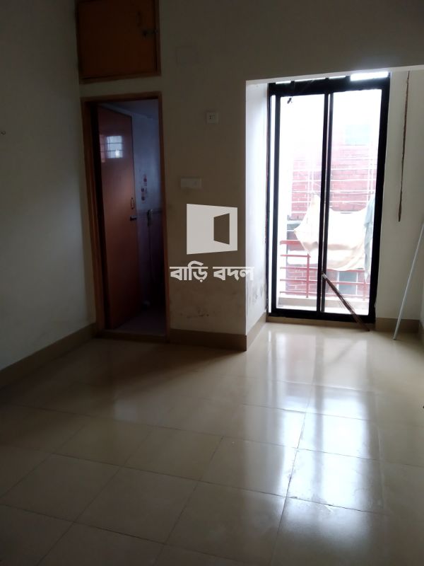 Flat rent in Dhaka ধানমন্ডি, ইন্দিরা রোড, রাজধানী স্কুলের পিছনে।