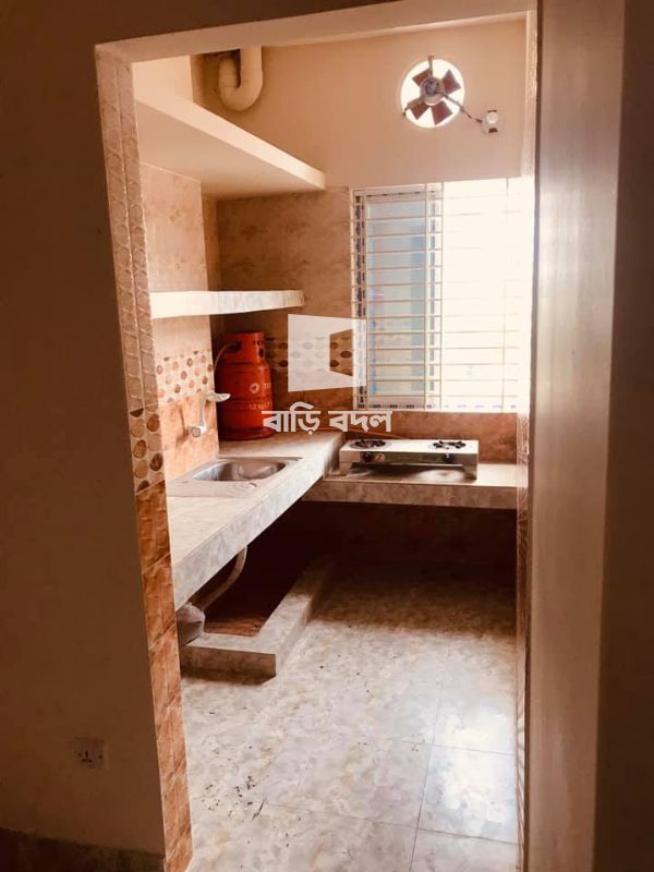 Flat rent in Dhaka বাড্ডা, ম -৭৮/৩ পশ্চিম মেরুল বাড্ডা ,ঢাকা-১২১২( হাতিরঝিল এর সাথে )