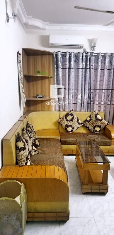 Flat rent in Dhaka উত্তরা, sector:-10, Road -8/A,house-1 