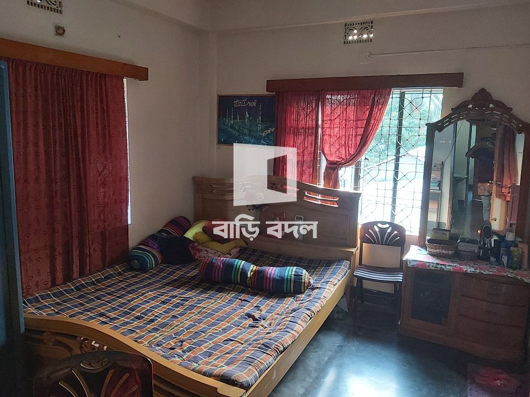 ফ্লাট ভাড়া: Housebuilding er পাশে জয়নাল মার্কেট সংলগ্ন খানপারায় | ২ টি বেড রুম | উত্তরা | Baribodol.com