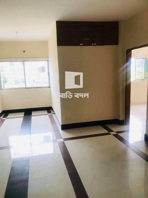 ফ্লাট ভাড়া: Uttara sector-6 (Near Rajuk Uttora model School & College) | ৩ টি বেড রুম | উত্তরা | Baribodol.com