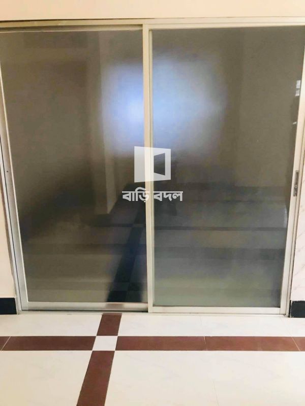 ফ্লাট ভাড়া: Uttara sector-6 (Near Rajuk Uttora model School & College) | ৩ টি বেড রুম | উত্তরা | Baribodol.com