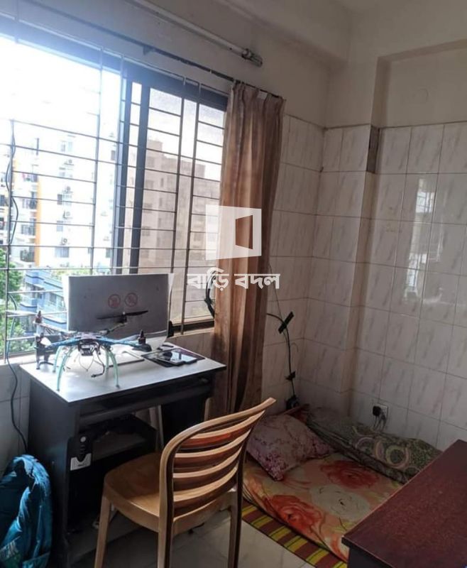 Flat rent in Dhaka বসুন্ধরা আবাসিক এলাকা,  House 215 (5th floor), Road 8, Block C, Bashundhara R/A.