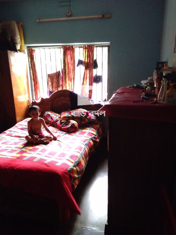 Sublet rent in Dhaka আজিমপুর, আজিমপুর আবাসিক এলাকা বটতলা বায়তুন নূর মসজিদ এর সাথে