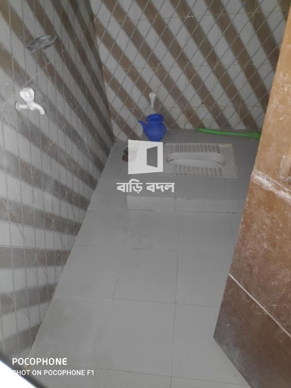 Flat rent in Dhaka শুক্রাবাদ, শুক্রাবাদ কাচা বাজারের পাসে।
