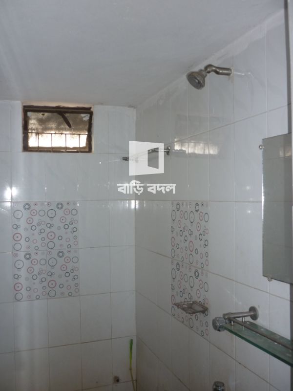 Flat rent in Dhaka মিরপুর ৬, মিরপুর ৬ নং বাজারের পূর্বপার্শে।