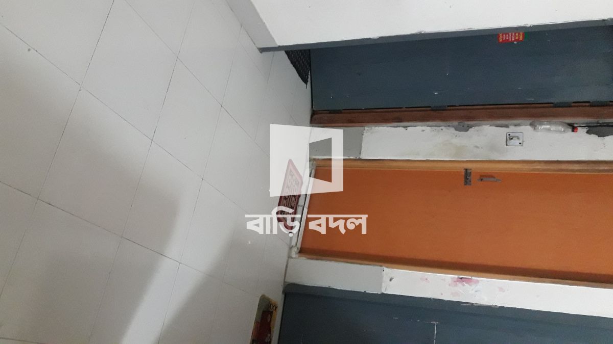 সাবলেট ভাড়া: জিগাতলা স্কুল কোয়াটার | ৩ টি বেড রুম | জিগাতলা | Baribodol.com