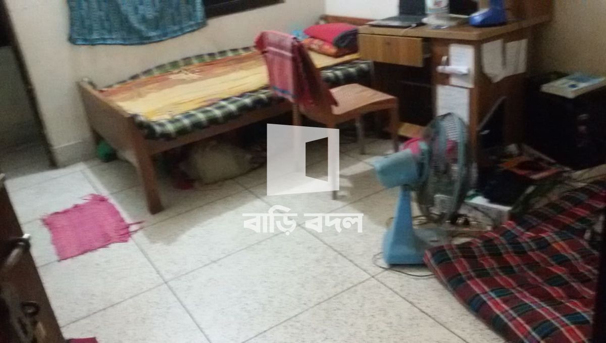 সিট ভাড়া: মধুবাজার ( বড় মসজিদের পেছনের গলি), ধানমণ্ডি -১০/এ ।
| ১ টি বেড রুম | ধানমন্ডি | Baribodol.com
