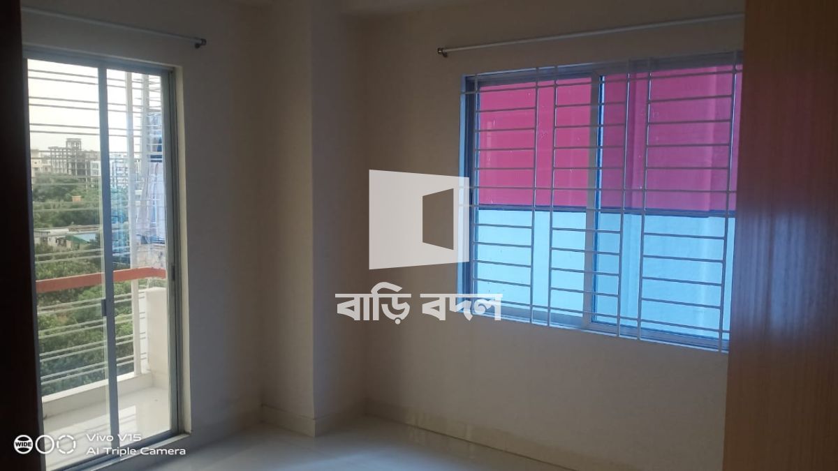 Flat rent in Dhaka উত্তরা, খালপাড়, মসজিদের পেছনে, উত্তরা।