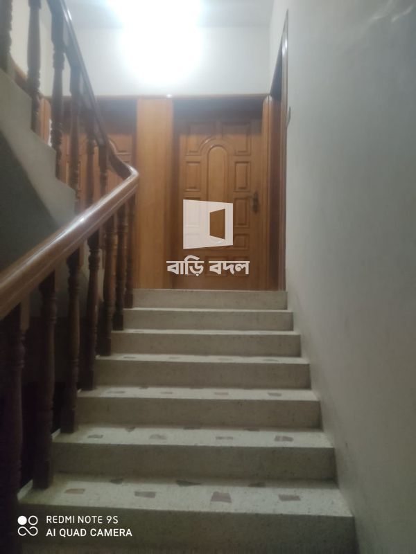 Flat rent in Dhaka ধানমন্ডি, House No: 98/3 , Lake Circus, Kalabagan,Dhanmondi
3 min walking distance from Kolabagan Bus Stand. 4 min walking distance from Square Hospital and Dhanmondi 32 Bus Stand.