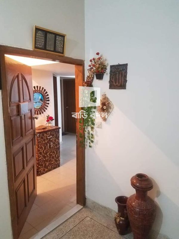 Seat rent in Dhaka বনানী, Hudarat ladies home Banani.