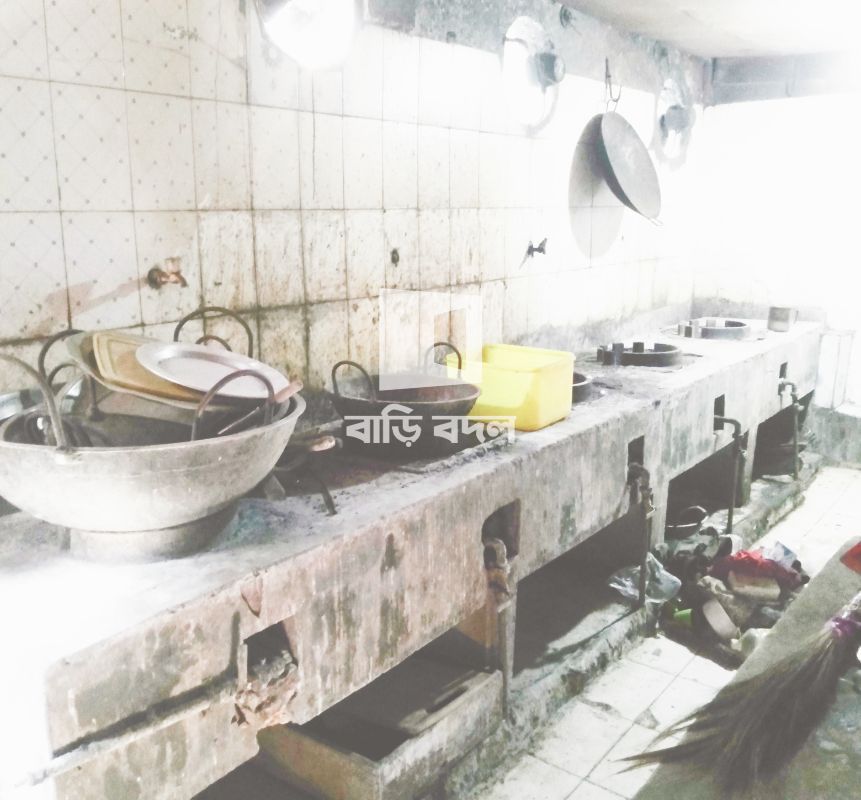 ফ্ল্যাট ভাড়া: 2/2 Block a lalmatia Mirpur road Dhaka beside Dhanmondi government boys high school | ৭ টি বেড রুম | মোহাম্মদপুর | Baribodol.com