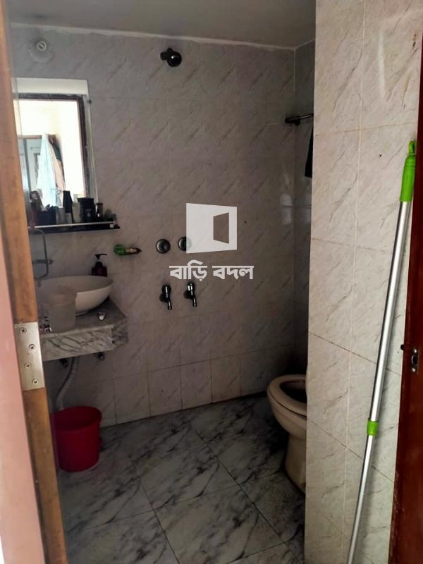 Flat rent in Dhaka গুলশান, House # ka 25, 35.
, 36, IBH lake palace.
Lake side, gulshan 1.
3-4 min walking distance from police plaza shopping center.