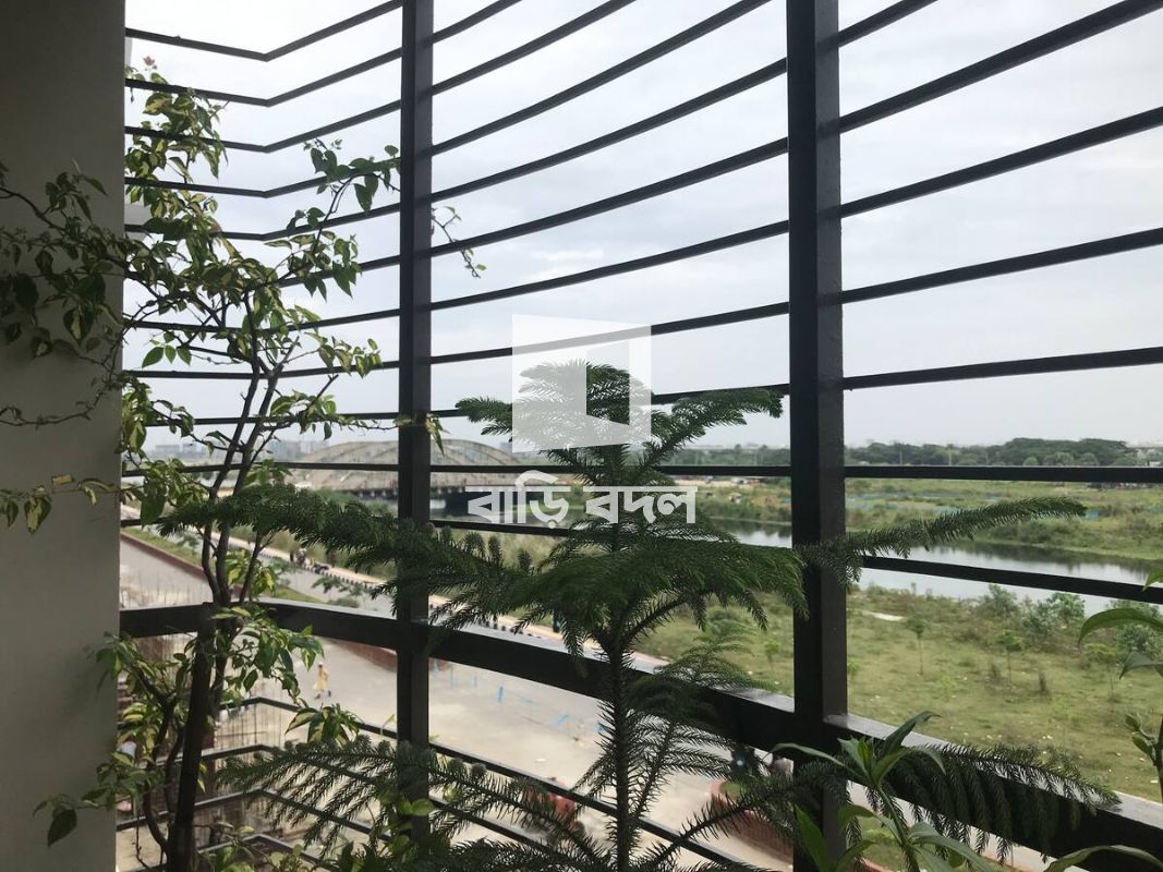 ফ্ল্যাট ভাড়া: উত্তরা হাউজবিল্ডিং থেকে ৩০ টাকা ও মিরপুর থেকে ৩০ টাকা ভাড়া লাগে।
রাজউক উত্তরা এপার্টমেন্ট প্রজেক্ট | ৩ টি বেড রুম | উত্তরা | Baribodol.com
