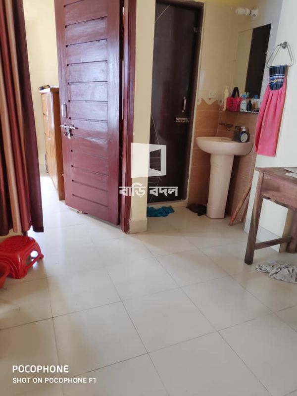 ফ্ল্যাট ভাড়া: চকবাজার, ডি সি রোড, মৌসুমি আ/এ, চট্টগ্রাম। | ২ টি বেড রুম | চট্রগ্রাম সদর | Baribodol.com