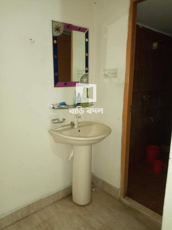 Sublet rent in Dhaka বসুন্ধরা আবাসিক এলাকা, বসুন্ধরা এ্যপোলো হসপিটাল এর পাশে একটু দক্ষিনে দিকে।