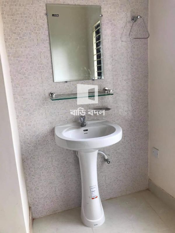 Flat rent in Dhaka খিলক্ষেত, খিলক্ষেত বাস বাস স্ট্যান্ড থেকে পাঁচ- সাত মিনিট ওয়াকিং ডিসটেন্স( 10 টাকা রিকশা ভাড়া)