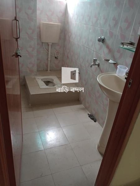 Sublet rent in Dhaka উত্তরা, উওরা হাউজ বিল্ডিং, ৮ নং সেক্টর রেললাইনের পাশে।