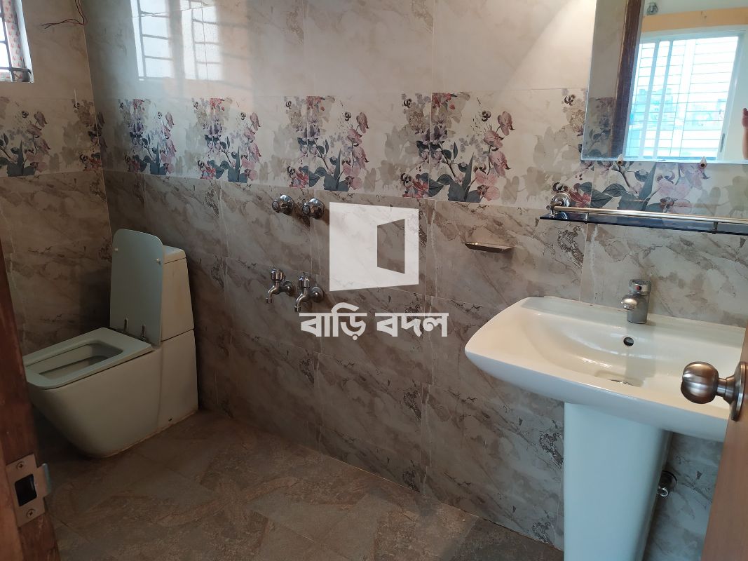 ফ্ল্যাট ভাড়া: Road-2, Plot-15 & 17, Flat- B-8, Block-G, Banasree, Dhaka. | ৩ টি বেড রুম | বনশ্রী | Baribodol.com