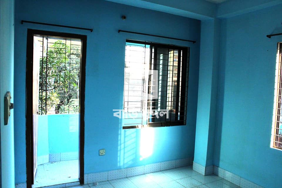 Flat rent in Chattogram চট্রগ্রাম সদর, ডি সি রোদ, দেওয়ান বাজার, চট্টগ্রাম। 