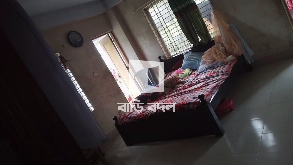 Flat rent in Dhaka সাভার, ওসমান কলনি, বলিয়ারপুর, সাভার। গাবতলি থেকে যাওয়ার পথে আমিনবাজারের পরের বাস স্ট্যান্ড।
বলিয়ারপুর বাস স্ট্যান্ড থেকে সামান্য ভিতরে।