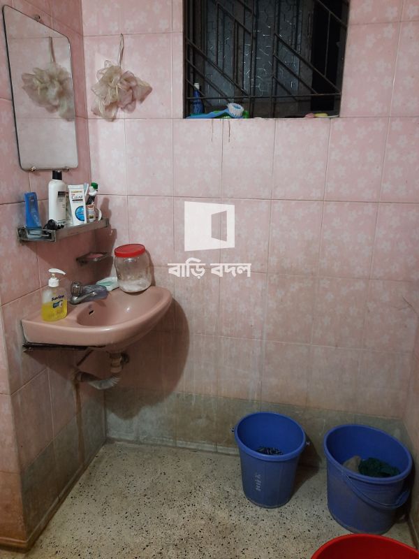 Flat rent in Dhaka বনশ্রী, South Banasree, Block: K, Road: 13, Dhaka- 1219.