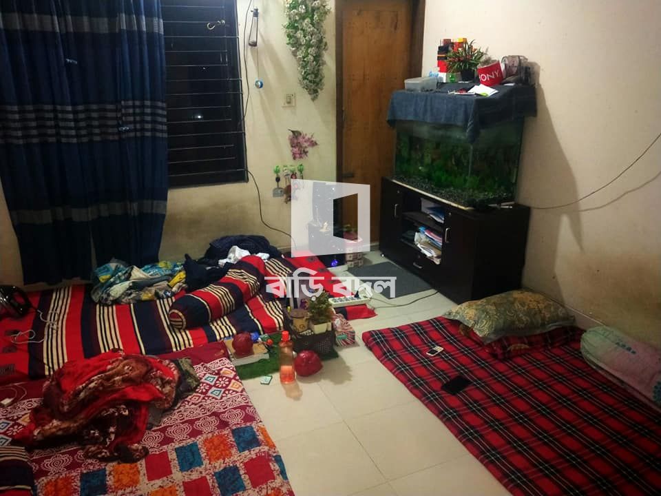 Seat rent in Dhaka ধানমন্ডি, 51/A/6 West Raja Bazar (Near Square Hospital Soptodinga Goli Active Family Guest House ), Dhaka