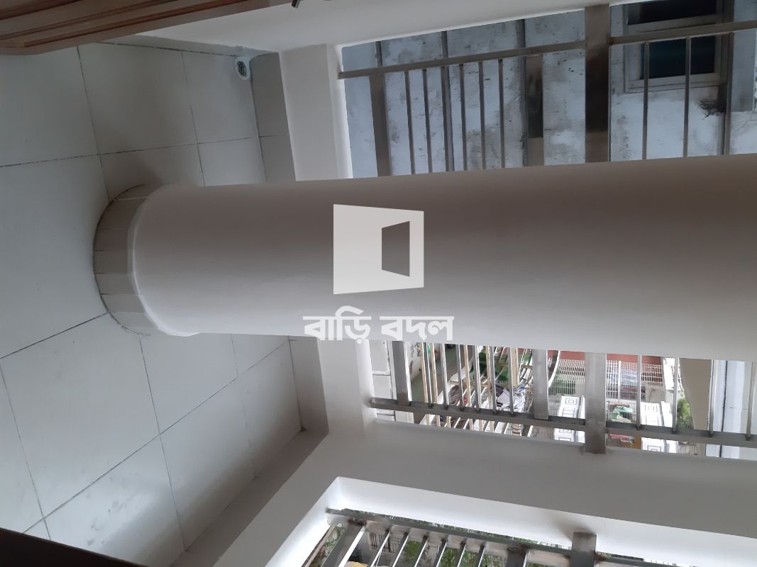 সিট ভাড়া: Sector-11,Road-8, (4th floor) Uttara, Dhaka | ৩ টি বেড রুম | উত্তরা | Baribodol.com