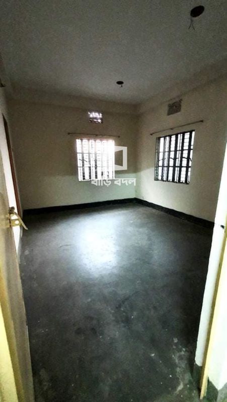Flat rent in Dhaka পুরান ঢাকা, পুরান ঢাকা,গেন্ডারিয়া,ধুপখোলা মাঠ,নামাপারা জামে মসজিদের ভিতরের গলি।