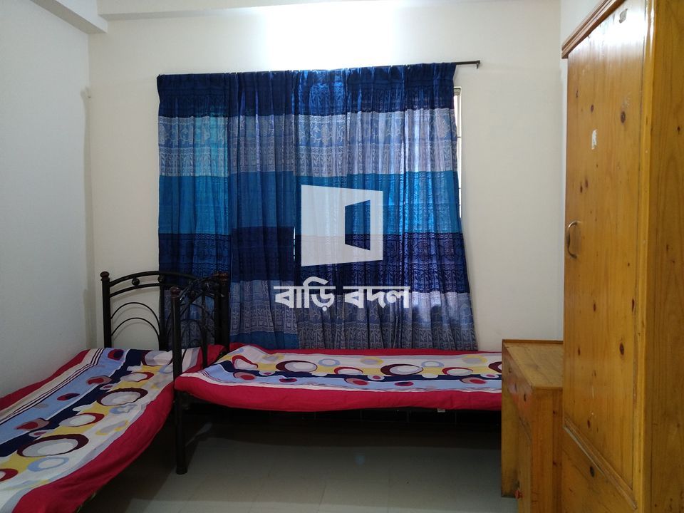 Seat rent in Dhaka বসুন্ধরা আবাসিক এলাকা, Ka3/F2(মদিনা মঞ্জিল), বসুন্ধরা রোড,বেইলি পিঠা গোলি।