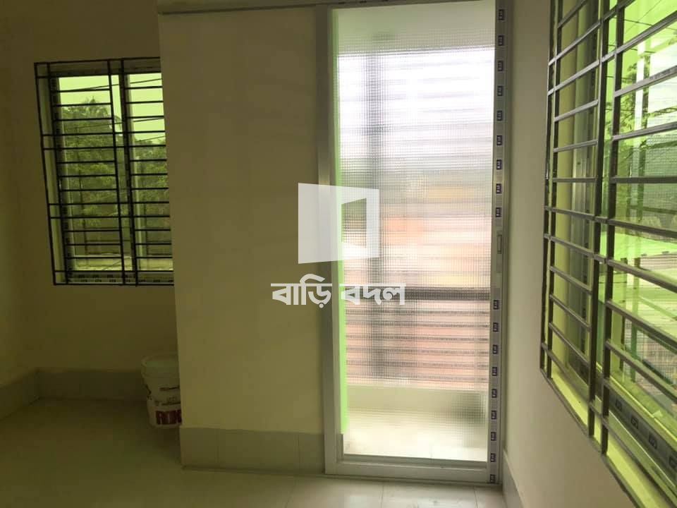 Flat rent in Dhaka উত্তর খান, বড়বাগ,কুড়িপাড়া, উত্তরখান
আব্দুল্লাহপুর থেকে অটোরিক্সায় ১০ মিনিটের পথ। ১০ টাকা ভাড়া।