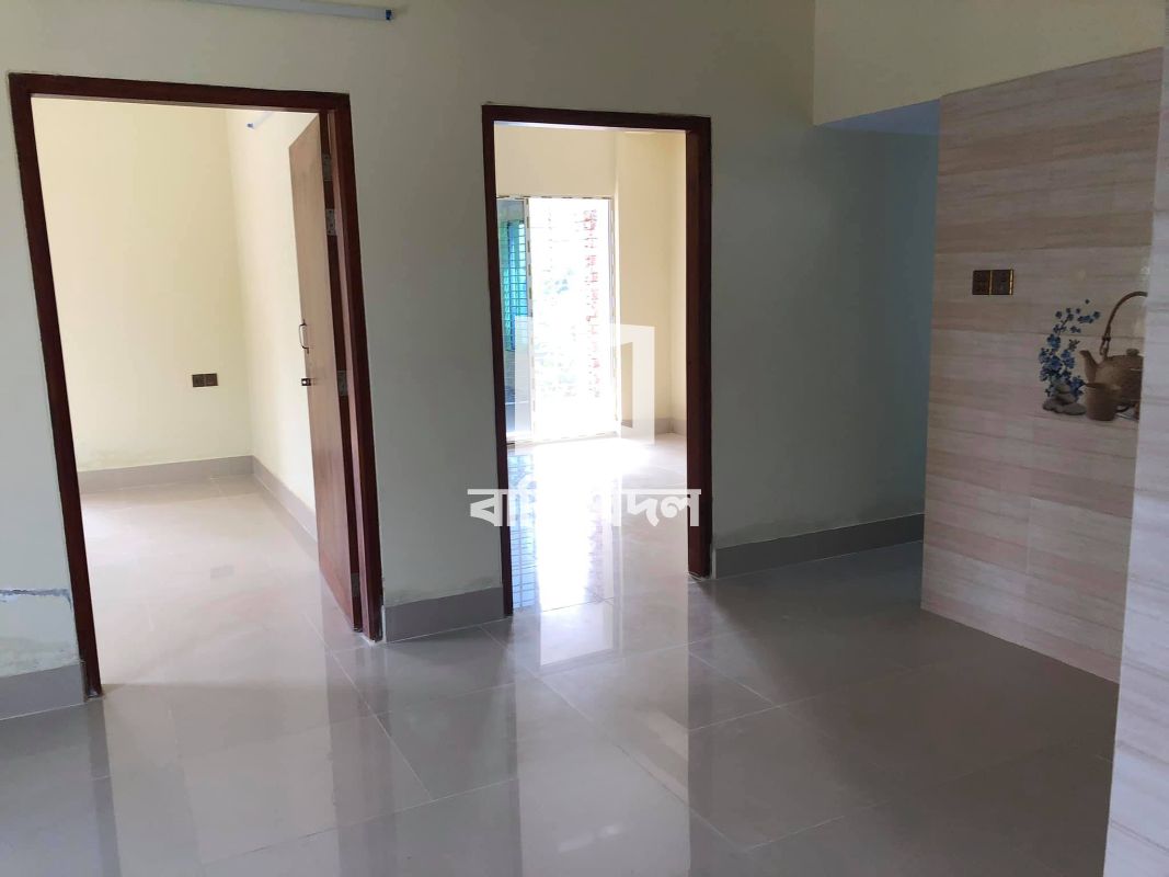 Flat rent in Khulna , কাশেম নগর ২ নম্বর সড়ক | নিরালা, খুলনা | এসওএস শিশু পল্লীর পিছনে | ফ্ল্যাটের সামনে রাস্তা |