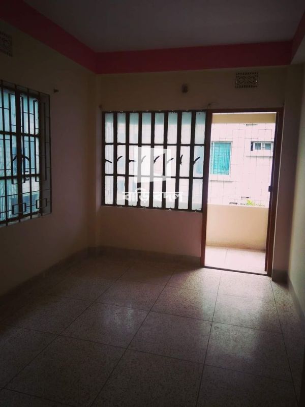 Flat rent in Dhaka মোহাম্মদপুর, Mohammad pur, Tokoyo Square theke aktu shamne - Shekhertek road- 1, House No- 11/B.
