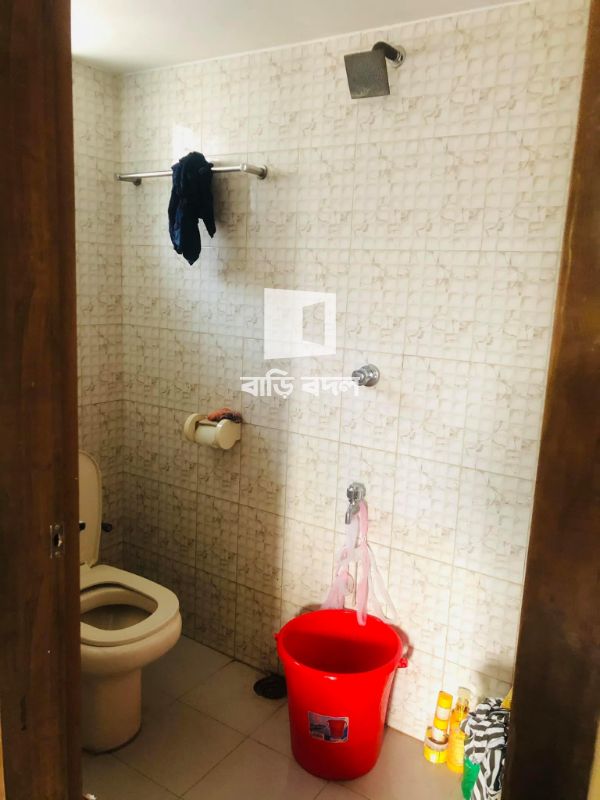 Flat rent in Dhaka মতিঝিল, মতিঝিল এর অত্যন্ত নিকটে ,
মান্ডা কদম আলী ঝিলপাড় এ , (মুগদাপাড়ায় অবস্থিত