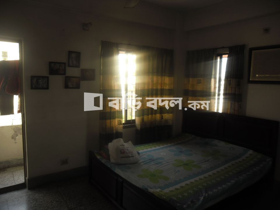 ফ্ল্যাট ভাড়া: 956/1 Outer Circular Road Rajarbagh Dhaka:1217. Flat 4(D) | ৩ টি বেড রুম | শান্তিনগর | Baribodol.com