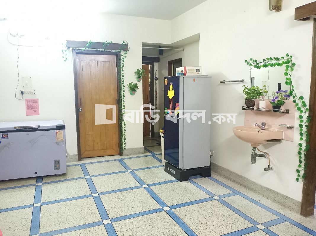 Sublet rent in Dhaka মালিবাগ, মালিবাগ মৌচাক মার্কেট
সংলগ্ন /মৌচাক ফরচুন মার্কেট এর বিপরিতে
সোশাল ইসলামি ব্যাংকের পাশে।