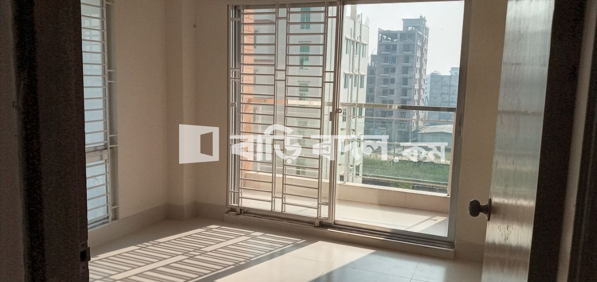 Flat rent in Dhaka বাড্ডা, The nearest police station (Badda Police Station) is very near
The nearest hospital (Yamagata-Dhaka Friendship General Hospital) is close by