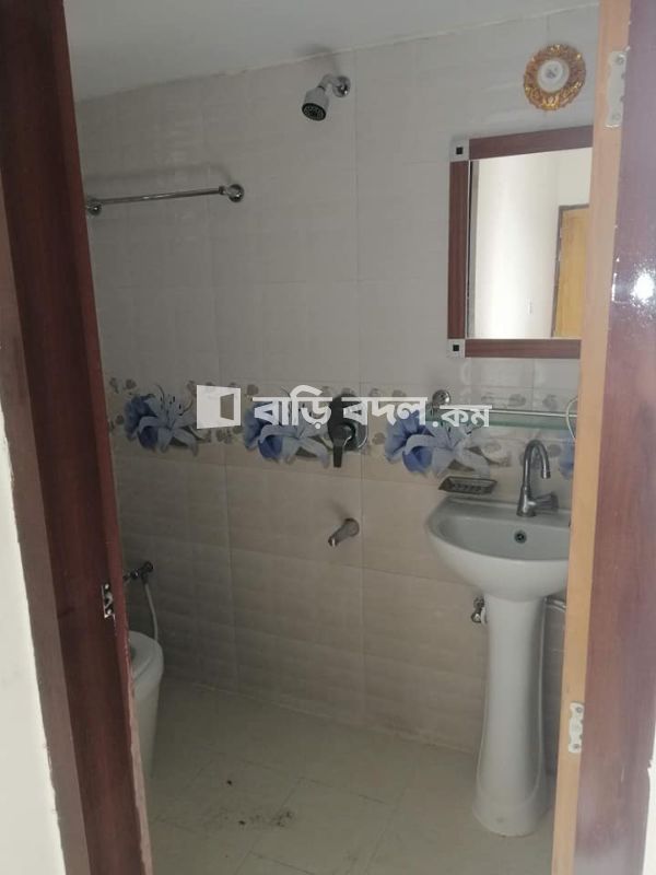 Flat rent in Dhaka রামপুরা, পূর্ব রামপুরা, জামতলা (রামপুরা বউবাজার/ নতুনবাগ লোহারগেট এর কাছে)