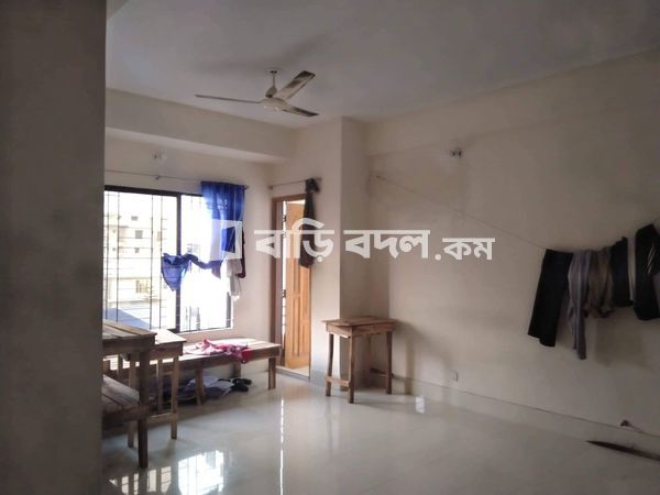 সিট ভাড়া: বসুন্ধরা শপিংমল এর পিছনে, গার্ডেন রোড। | ১ টি বেড রুম | বসুন্ধরা আবাসিক এলাকা | Baribodol.com
