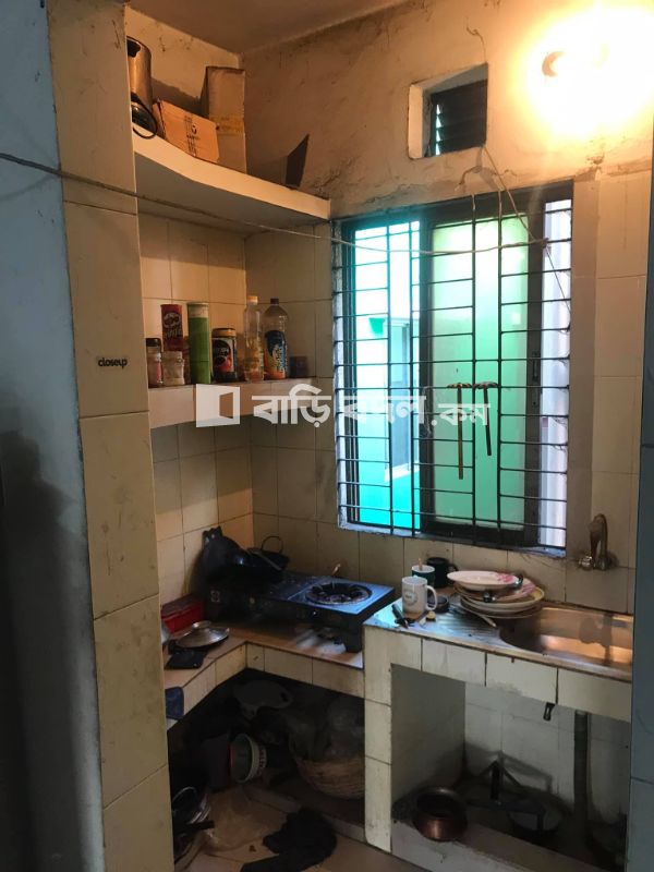 Flat rent in Dhaka বনশ্রী, 385/10 TV Tower road near U loop gol chottor banasree main road. Very near for EWU students