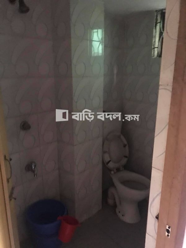 Flat rent in Dhaka বনশ্রী, 385/10 TV Tower road near U loop gol chottor banasree main road. Very near for EWU students