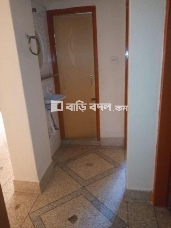 Flat rent in Chattogram চট্রগ্রাম সদর, শান্তিবাগ (আগ্রাবাদ-হালিশহর এক্সেস রোড)।