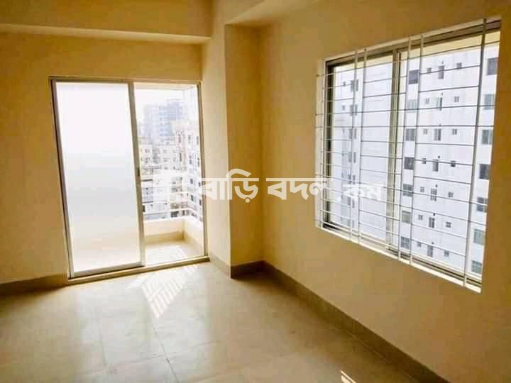 Flat rent in Dhaka মোহাম্মদপুর, মোহাম্মদপুরে নবদয় বাজার এর সাথেই 