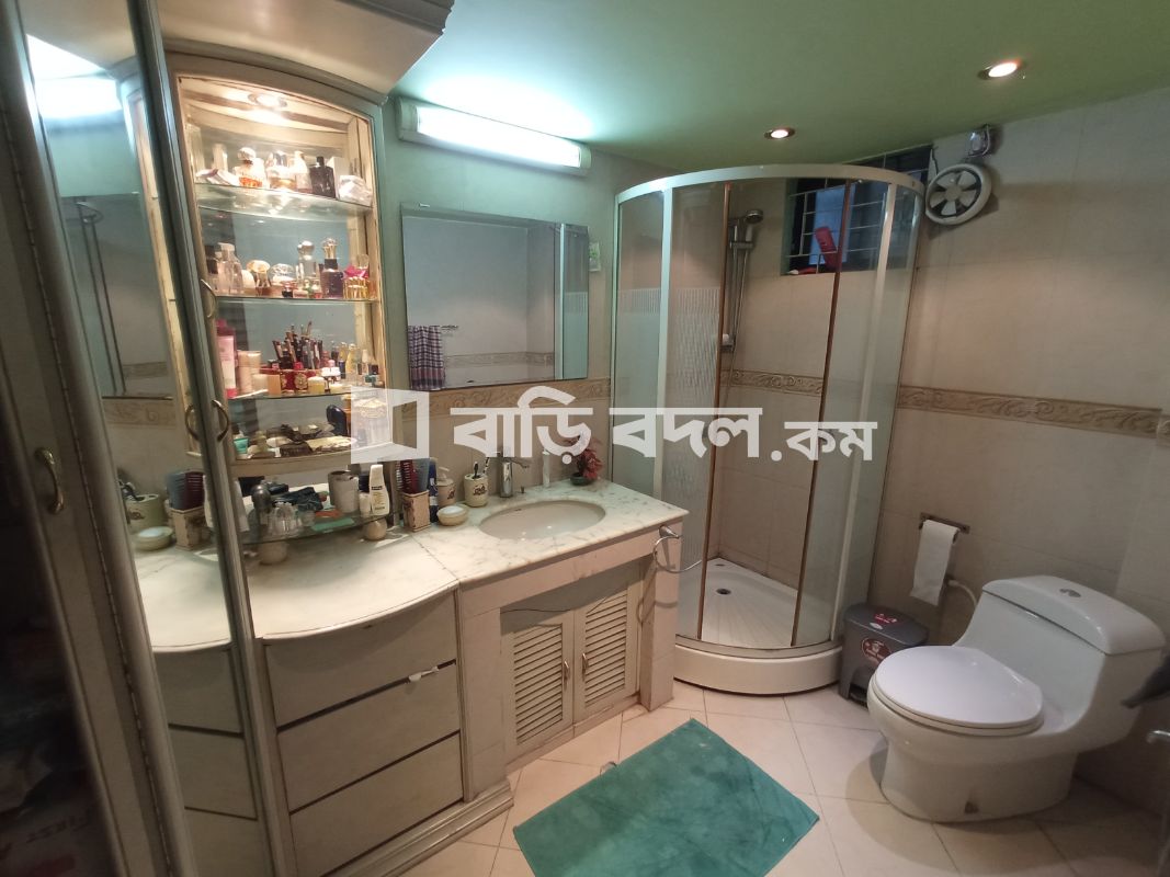 Flat rent in Dhaka বনানী, House 11A, Road 4, Banani Old DOHS