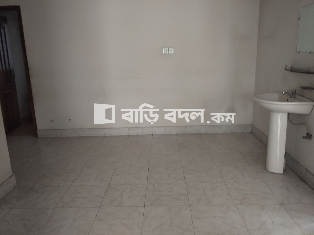 Flat rent in Dhaka উত্তরা, উওরা ১২ নম্বর সেক্টর
ফ্লোর নাম্বারঃ ২য় তলা(দক্ষিণ দিকে)