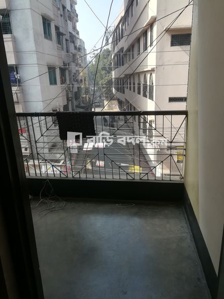 Seat rent in Dhaka মোহাম্মদপুর, ১১/৪, সলিমুল্লাহ রোড,বাইতুর রহমান মসজিদের বিপরীত পাশে, মীনা বাজার এর কাছে।