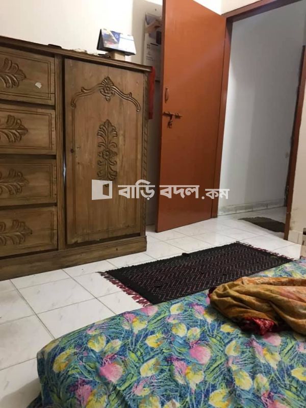 Flat rent in Dhaka নিকুঞ্জ, Nikunja-2,,R-19,,H-25..4th floor..