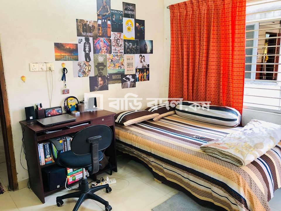 ফ্ল্যাট ভাড়া: Block- F, Road- 8 (IFIC Bank road) | ২ টি বেড রুম | বসুন্ধরা আবাসিক এলাকা | Baribodol.com