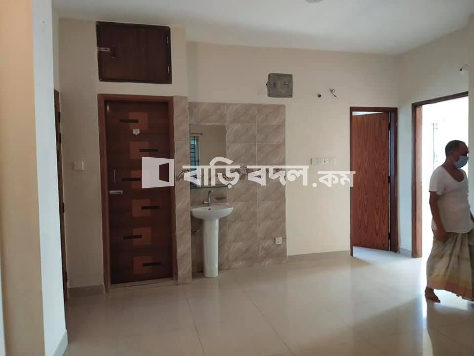 ফ্ল্যাট ভাড়া: Shahid abdul aziz road, Bashundhara,
A block, 5 number road er sathe.
house number ka- 24 | ২ টি বেড রুম | বসুন্ধরা আবাসিক এলাকা | Baribodol.com