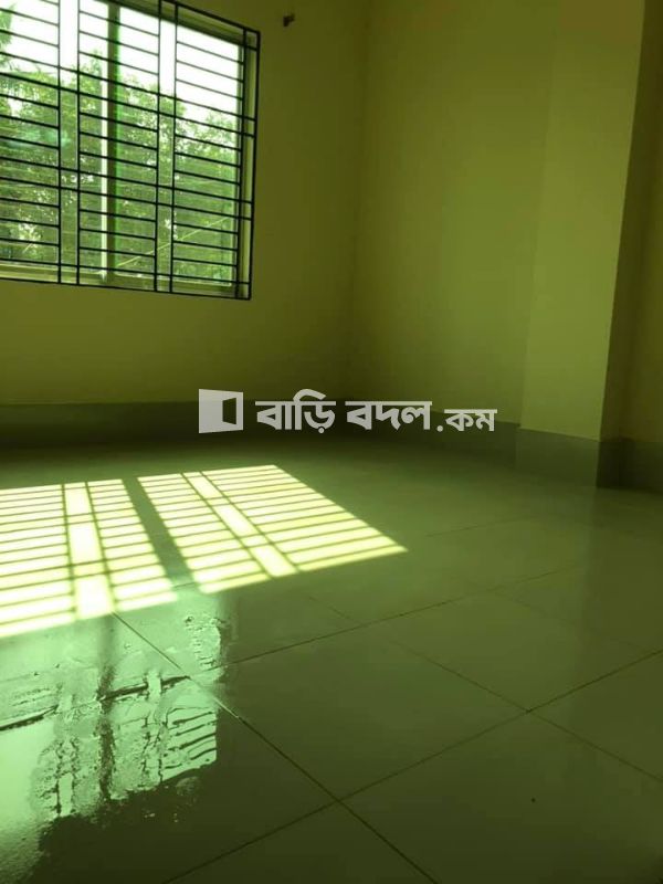 Flat rent in Dhaka উত্তর খান, বড়বাগ,কুড়িপাড়া, উত্তরখান
আব্দুল্লাহপুর থেকে অটোরিক্সায় ১০ মিনিটের পথ। ১০ টাকা ভাড়া।